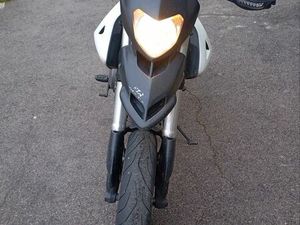 DUCATI HYPERMOTARD 796