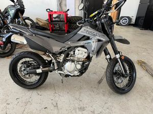 2025 KAWASAKI KLX® 300SM