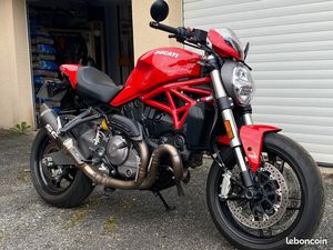 DUCATI MONSTER 821