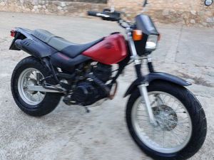 MOTO TW 125