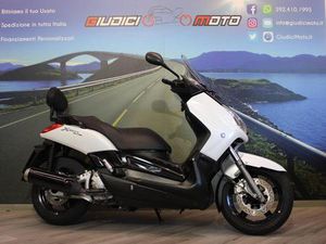 VENDO YAMAHA X-MAX 250 (2007 - 09) USATA A CARONNO PERTUSELLA (CODICE 9893908) - MOTO.IT