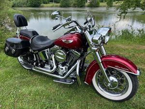 HARLEY-DAVIDSON FLSTNI SOFTAIL DELUXE