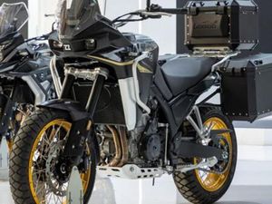 KOVE 800X TOURING GT 95 PS ODER GEDROSSELT PREIS INKL. KOFFER