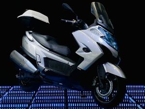 MYROAD 700 I TWIN INJECTION