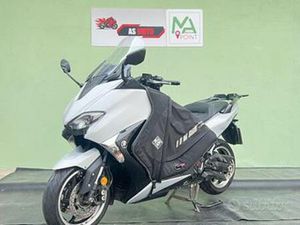 YAMAHA T MAX 530 - 2019 IN FORMULA 50%