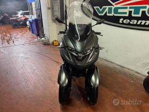 YAMAHA TRICITY 300 TRICITY