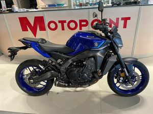 YAMAHA MT-09