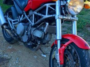 VENDS DUCATI 800 MONSTER IE