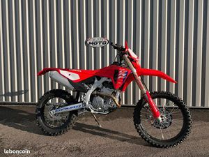 300 CRF RXS 2025 - LIVRAISON POSSIBLE