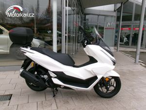 HONDA PCX125 DE LUXE TRAVEL PACK - PŘEDSEZÓNNÍ AKCE