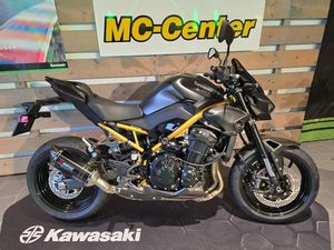 KAWASAKI Z900 PERFORMANCE • 2026
