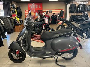 VESPA 125 GTS SPORT E5 PREMIERE MAIN