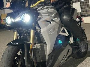 MOTO ÉLECTRIQUE ENERGICA EVA