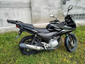 A VENDRE MOTO HONDA 125 CBF
