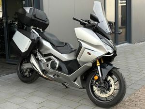 HONDA FORZA 750 *1 HAND*TOP ZUSTAND*KOFFER*