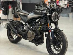 HUSQVARNA - SVARTPILEN 401