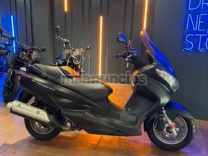 SUZUKI - BURGMAN 125