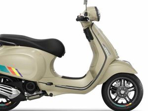 VESPA PRIMAVERA 50S WEIHNACHTSSPECIAL!