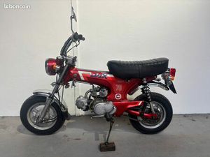 HONDA DAX ST70