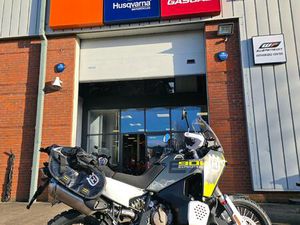 HUSQVARNA NORDEN 901 EXPEDITION TRAVEL X-RING EURO 5 889 CC