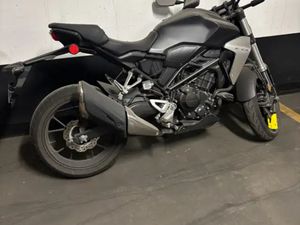 2019 HONDA CB300R