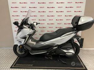 HONDA FORZA 350 DELUXE