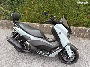 YAMAHA N-MAX TECH MAX 2025