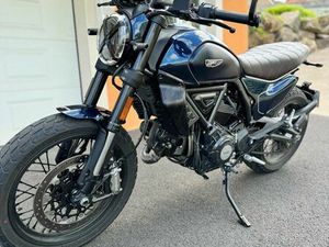 DUCATI SCRAMBLER NIGHTSHIFT