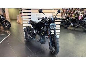 HUSQVARNA SVARTPILEN 401 2023 401 CM3 | MOTO ROADSTER | 11 500 KM | NOIR | 73420 VOGLANS
