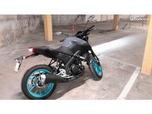 YAMAHA MT 125