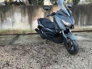 X-MAX 125