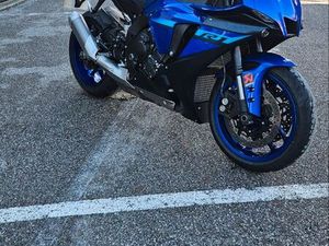 YAMAHA R1 2024 BLEUE