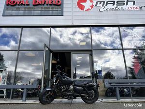 HYOSUNG GV 125 S - 2022 -1943 KM - OCCASION - GARANTIE / R