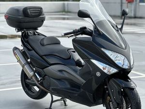 YAMAHA TMAX 500 - AKRAPOVIC! SETÚBAL (SÃO JULIÃO, NOSSA SENHORA DA ANUNCIADA E SANTA MARIA DA GRAÇA)