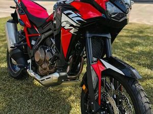 AFRICA TWIN HONDA ÉDITION GRAND PRIX 8 368 KM