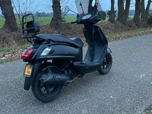 SYM FIDDLE 2 ZWART — SCOOTERS | SYM — MARKTPLAATS