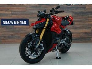 DUCATI TOUR STREETFIGHTER V4 S | AKRAPOVIC | CARBON | — MOTOREN | DUCATI — MARKTPLAATS