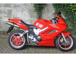 HONDA VFR 800 RC 46 II
