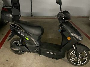 SCOOTER ÉLECTRIQUE ARCHOS X3
