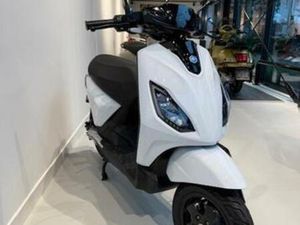 PIAGGIO 1 45 2.2 KW — SCOOTERS | PIAGGIO — MARKTPLAATS