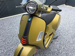 SCOOTER VESPA GTS 300 SUPER SPORT