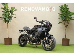 YAMAHA - XSR900