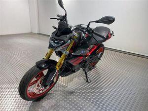 BMW G 310 R