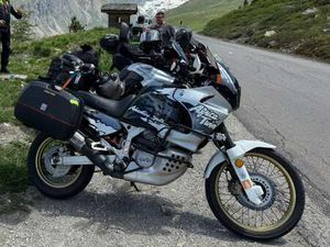 AFRIKA TWIN XRV 750R RD07