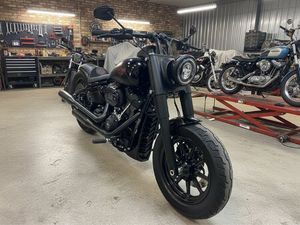 HARLEY-DAVIDSON SOFTAIL HERITAGE CLASSIC 114 FLHCS