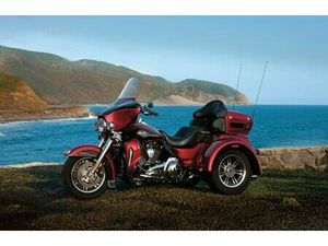 2012 HARLEY-DAVIDSON® FLHTCUTG TRI GLIDE™ ULTRA CLASSIC®