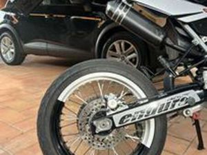 HUSQVARNA SM 125 NUOVO