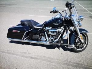 HARLEY DAVIDSON 1750 ROAD KING CLASSIC