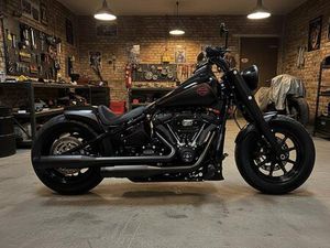 HARLEY DAVIDSON SOFTAIL FAT BOY BOB - SCHWARZES KRAFTPAKET