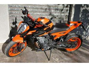 KTM 890 DUKE GP ARANCIONE